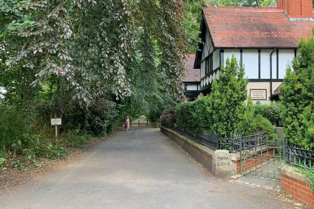 A Charming, Spacious 2 Bedroom Apartment In Lytham Lytham St Annes Ngoại thất bức ảnh